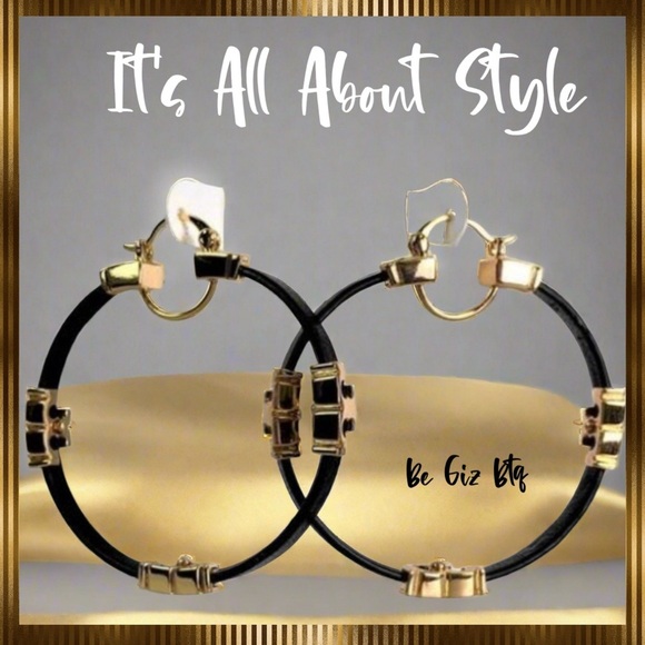 🆕 Authentic Tory Burch Gold Black Serif T & Leather Hoop Earrings - Picture 5 of 7